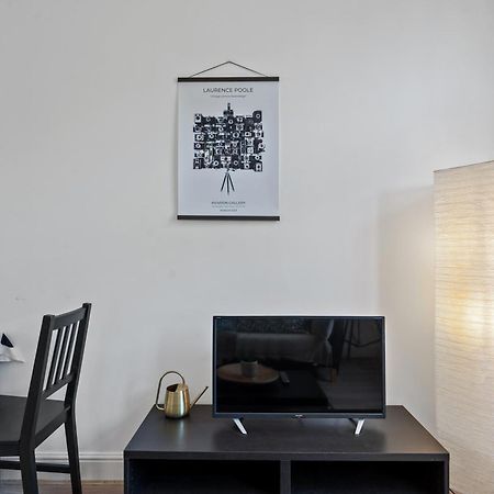 Cosy Flat In Central Ldn Payment To The Host Daire Londra Dış mekan fotoğraf