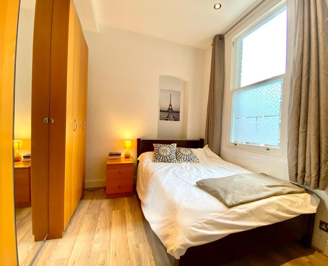 Cosy Flat In Central Ldn Payment To The Host Daire Londra Dış mekan fotoğraf
