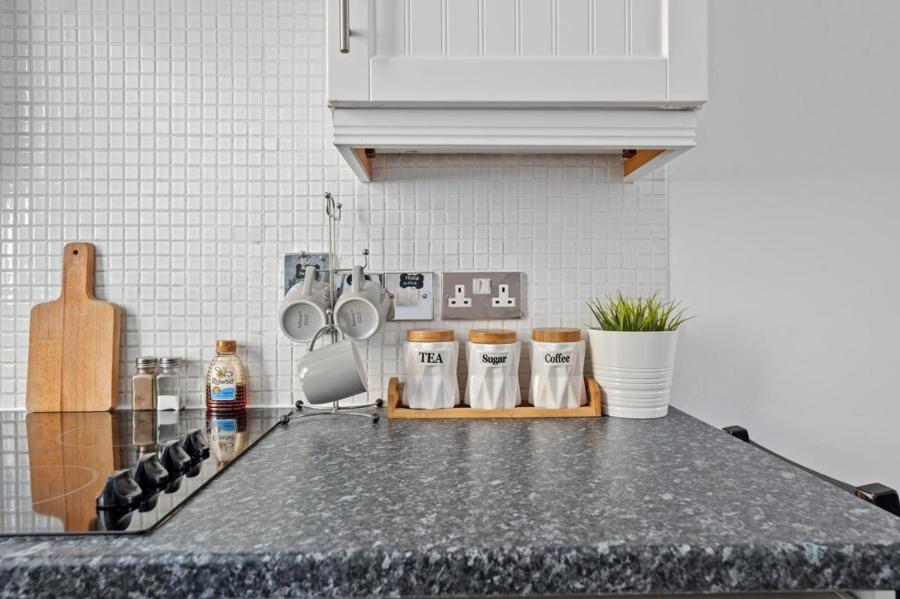 Cosy Flat In Central Ldn Payment To The Host Daire Londra Dış mekan fotoğraf