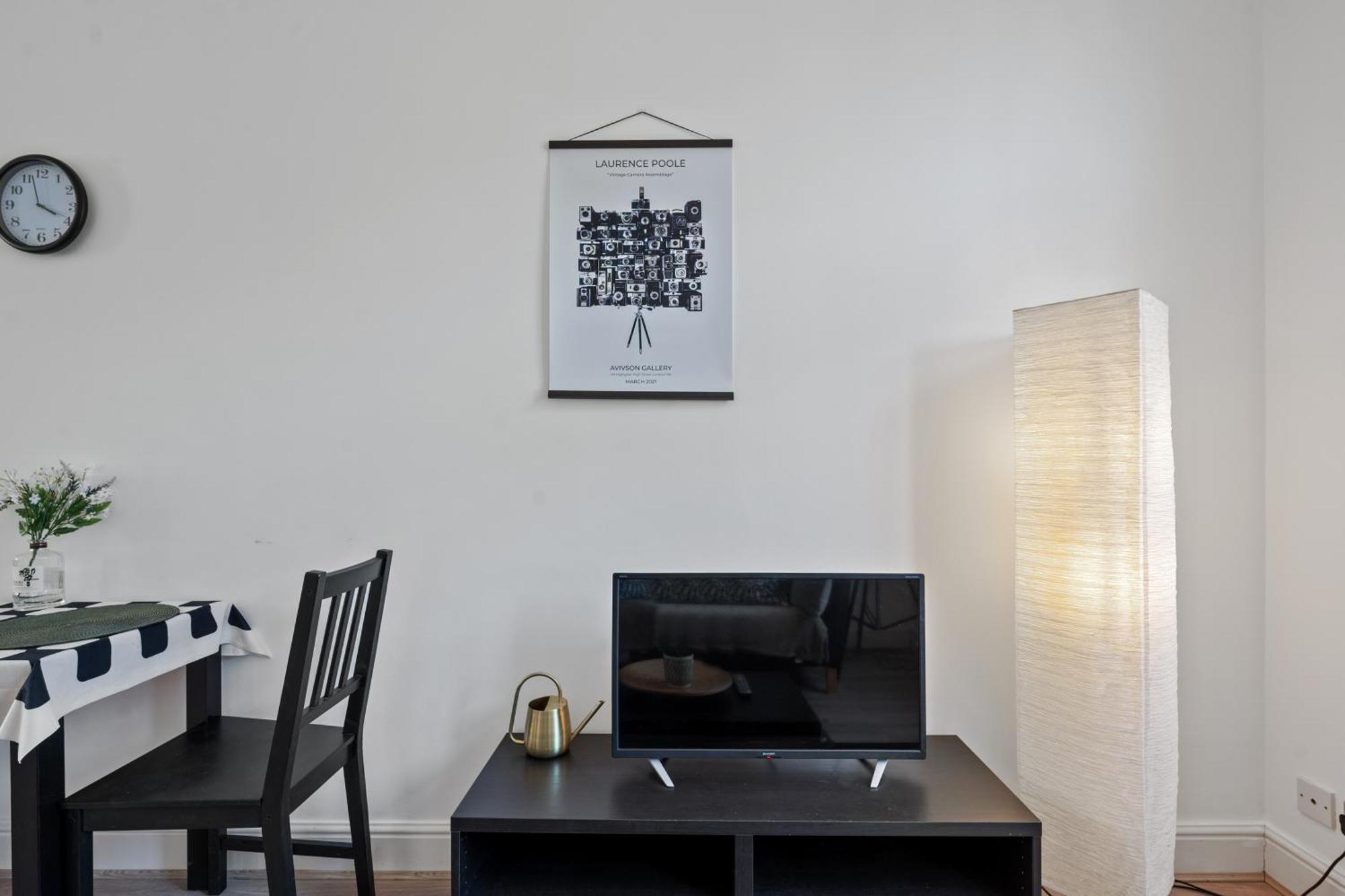 Cosy Flat In Central Ldn Payment To The Host Daire Londra Dış mekan fotoğraf